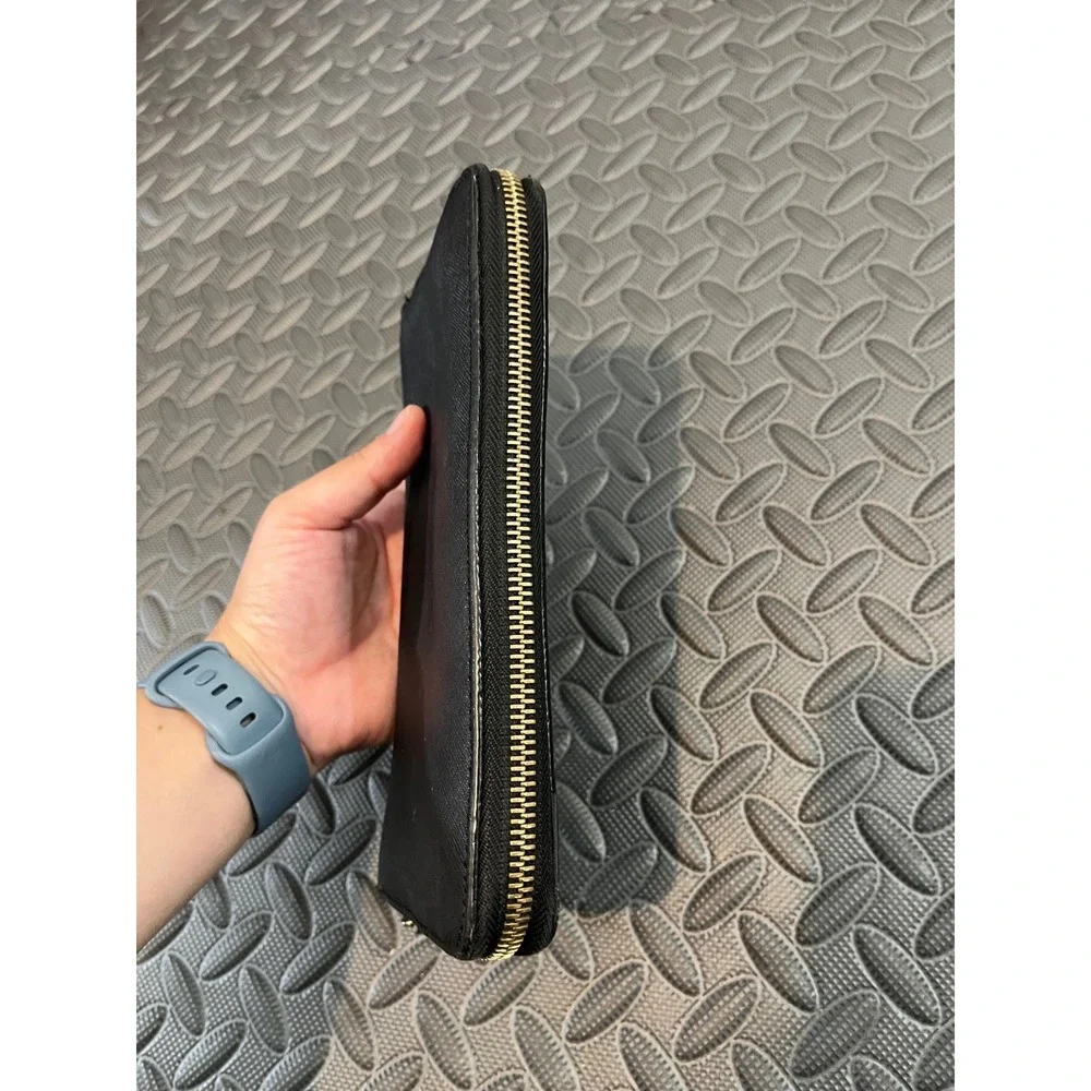 Michael Kors Zip Around Wallet Womens OS Black Saffiano Leather Gold Logo